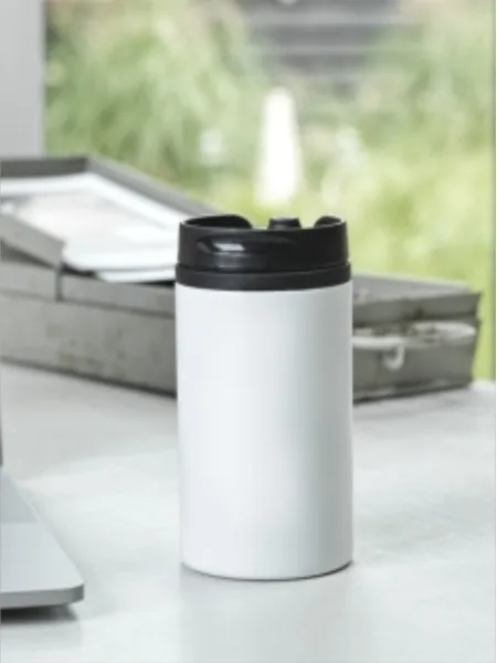 Bicchieri termici con coperchio in acciaio riciclato personalizzati Mojave 300 ml